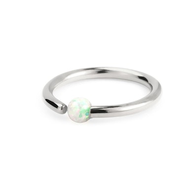 Ring med fast opalkugle