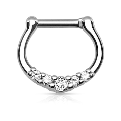Septumpiercing med fem sten