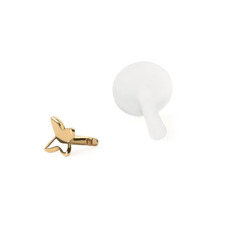 Sommerfugl labret af 14 karat guld med ptfe stav Kropspiercing - Danmark