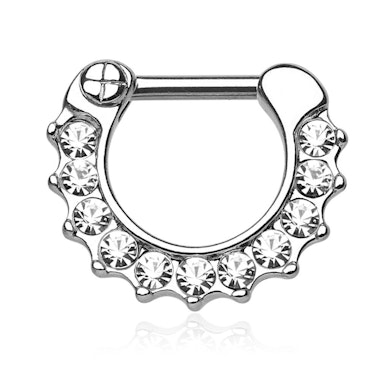 Septumpiercing med stenbesat kant