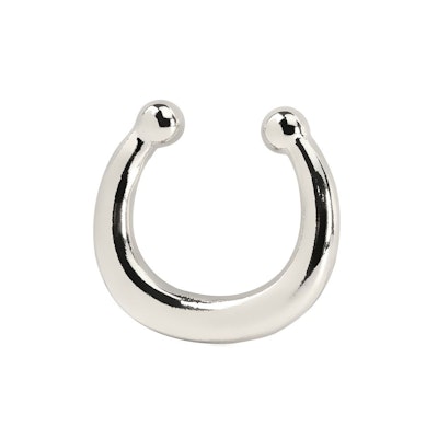 Fake septumpiercing i simpelt design