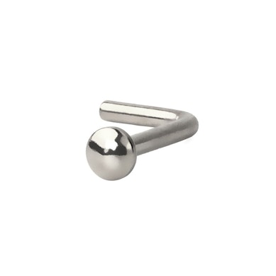 Næsepiercing i flere designs