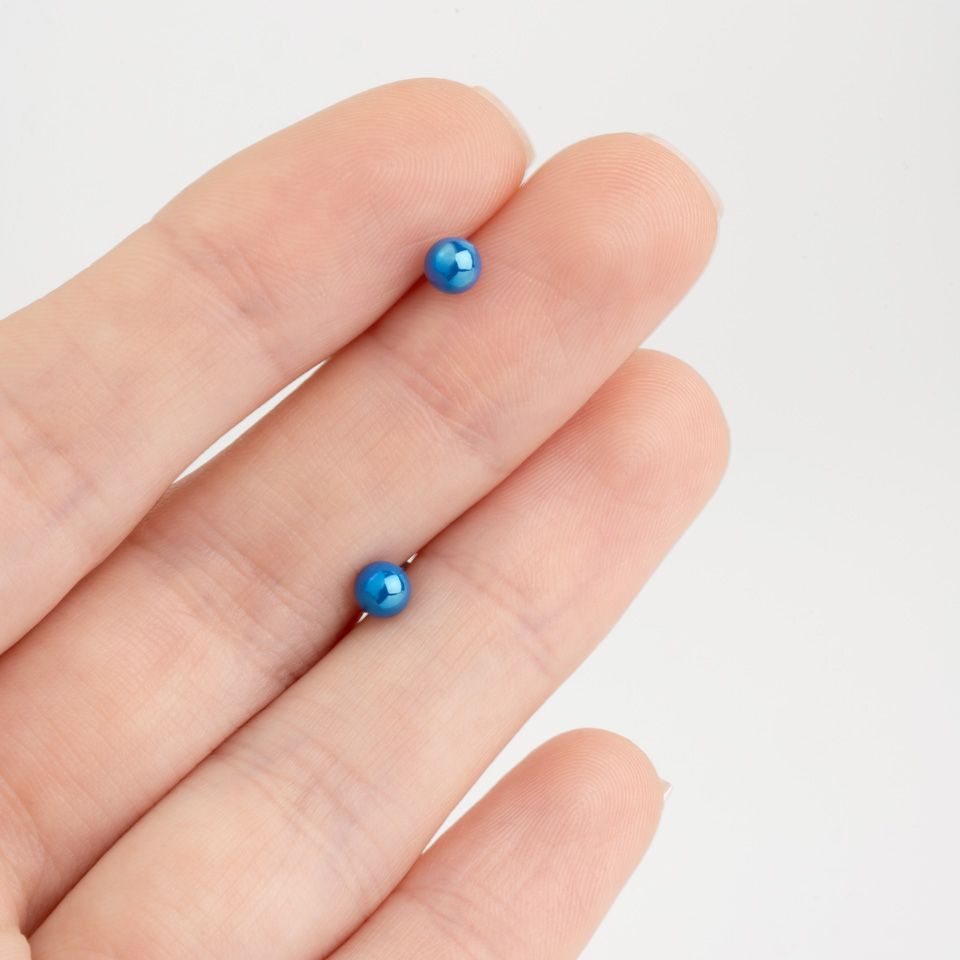Labret med metalliske kugler