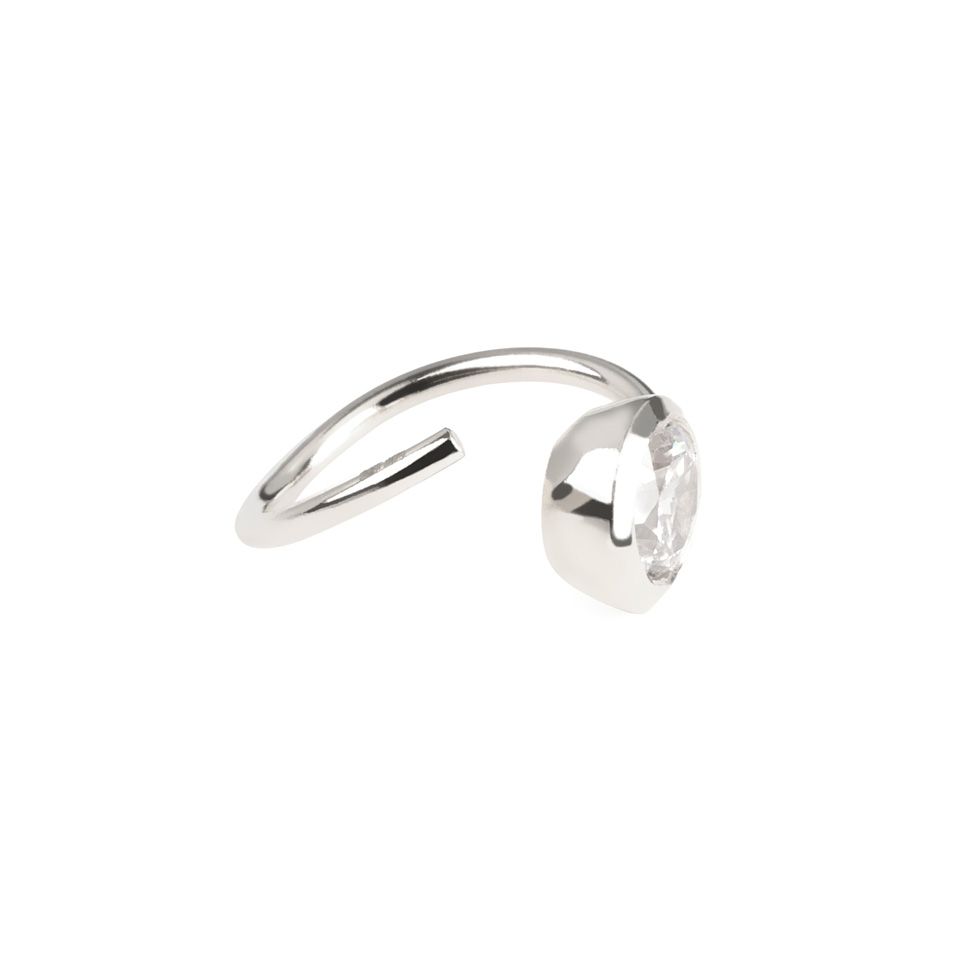 Simpel ring af 14 karat guld med sten