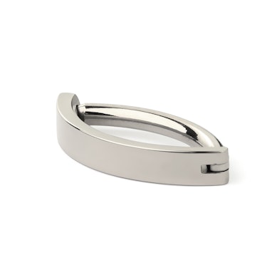 Stilfuld navlering-clicker i titanium