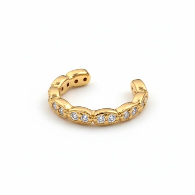 Fin earcuff med parvise sten