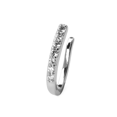 Fake næsepiercing med række af klare sten