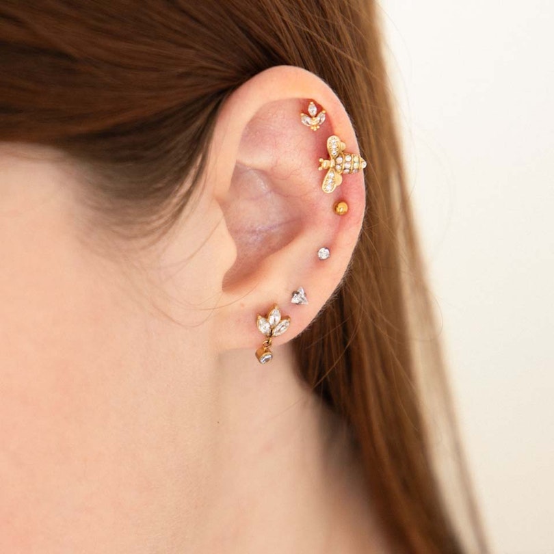 Titaniumlabret med lotusblomst og stenvedhæng Piercingsmykker - Danmark