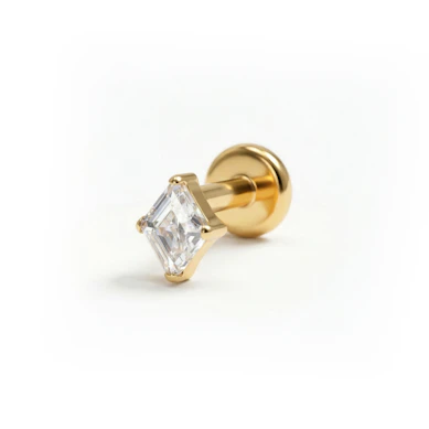 Titaniumlabret med diamantformet sten
