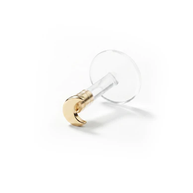 Labret af 14 karat guld med halvmåne
