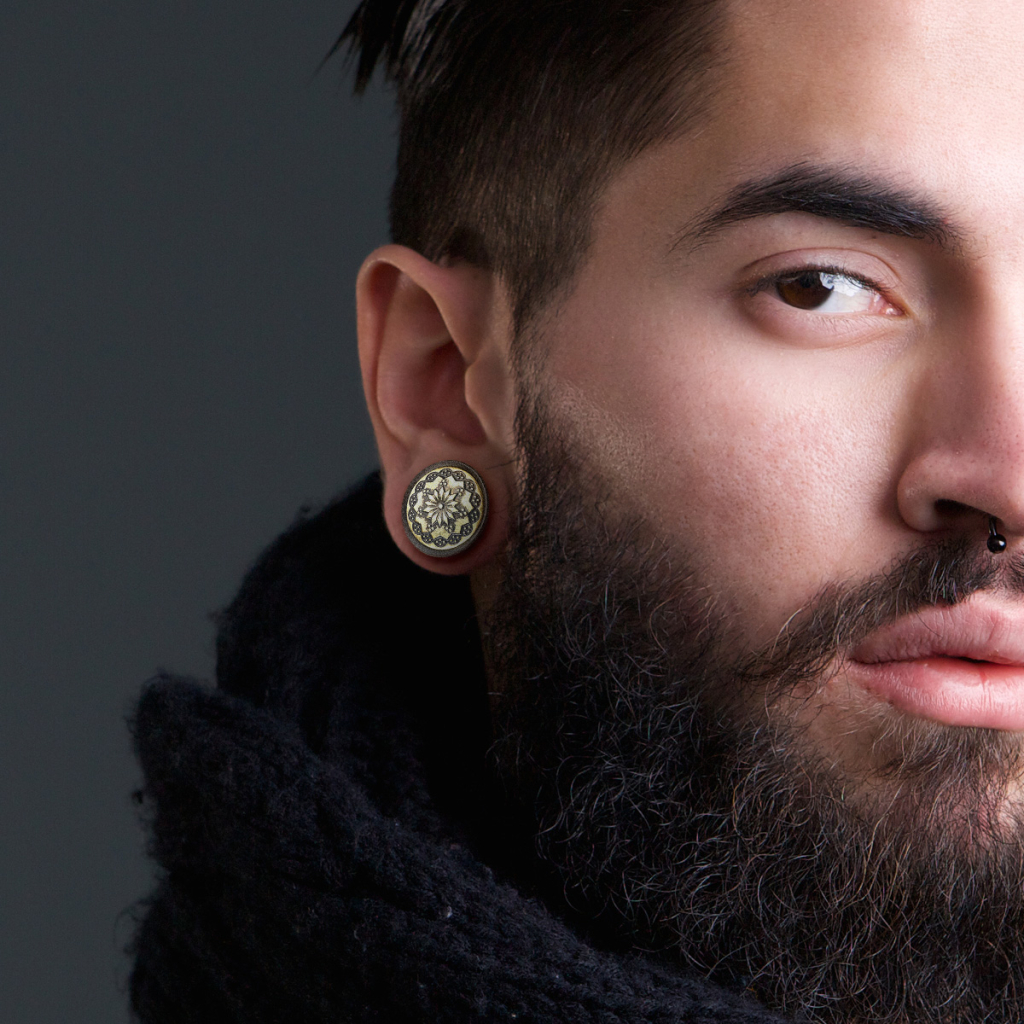 Plug af træ med blomst og prikker Piercinger - Danmark