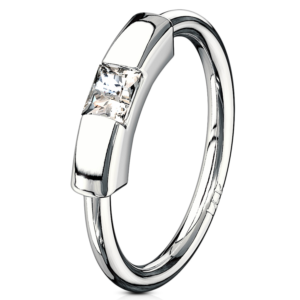 Segmentring af 14 karat guld med firkantet sten Piercinger - Danmark