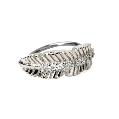 Twister-ring med fjer og sten