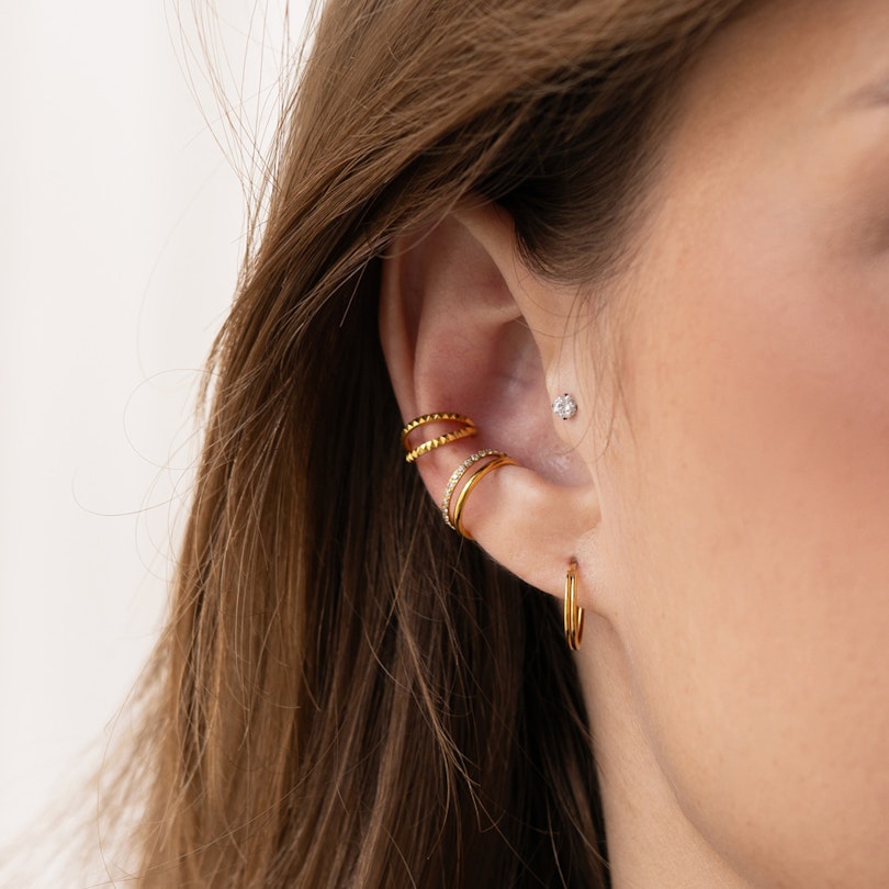 Hængslet segmentring med dobbeltbånd i pyramideskåret design Piercingsmykker - Danmark