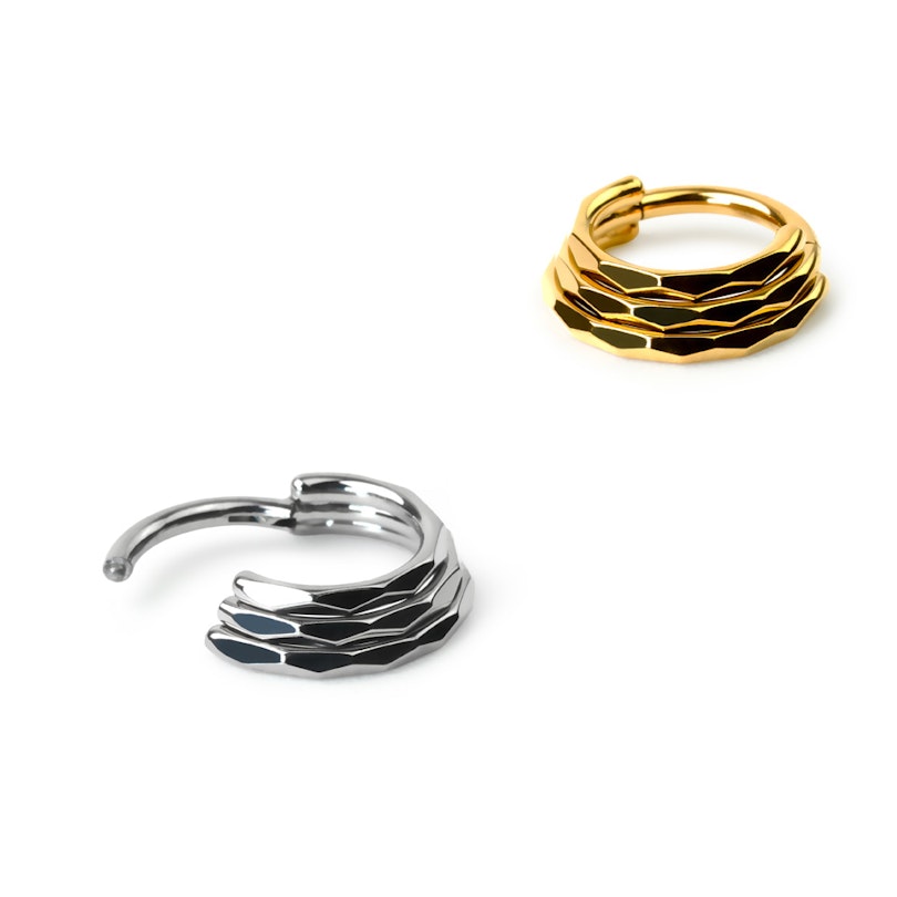 Tredobbelt titaniumring med facetter Piercing - Danmark