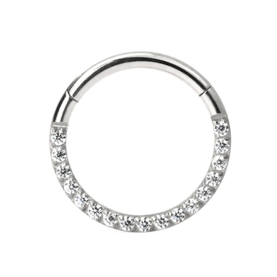 Hængslet ring i titanium med stenrække