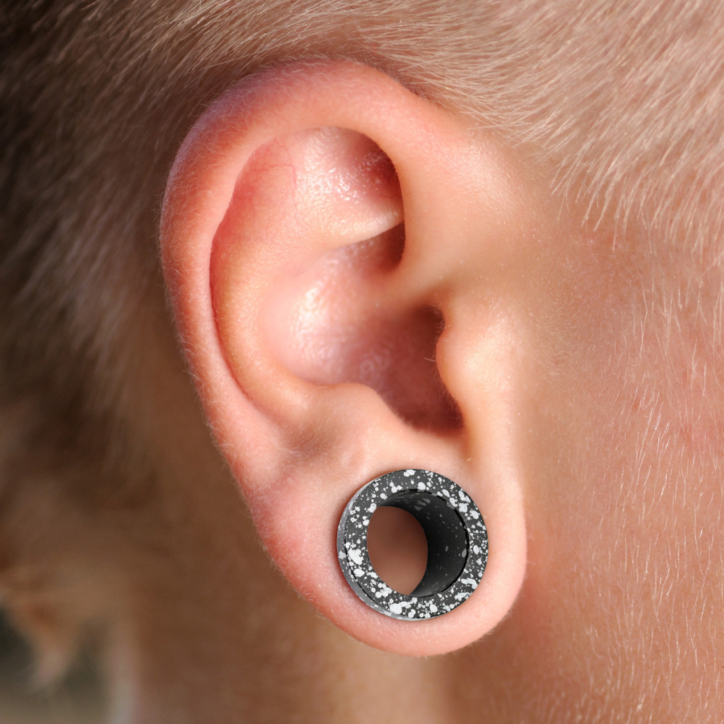 Tunnel med stænkpletter og skruegevind Piercinger - Danmark