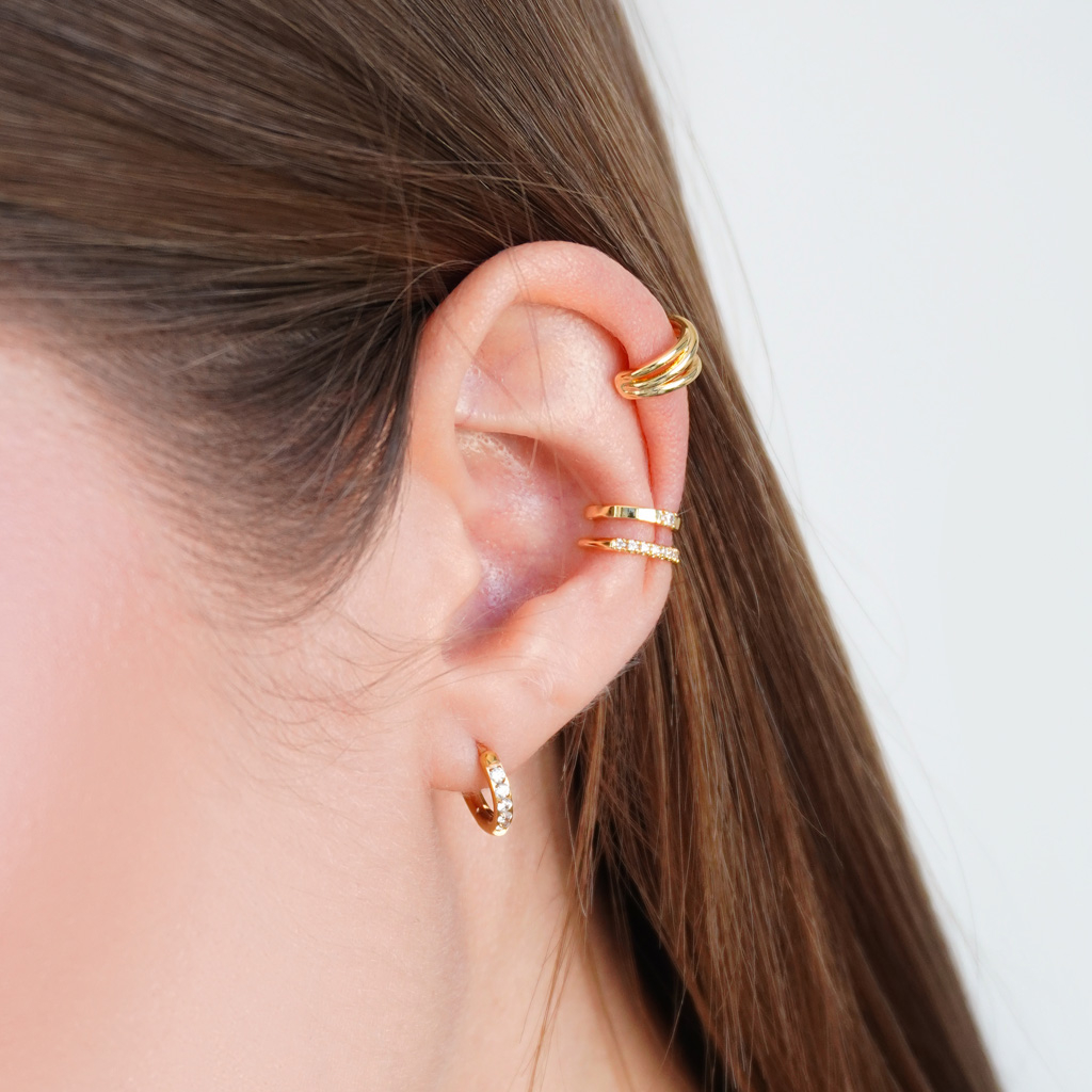 Earcuff med tredobbelt krydsning