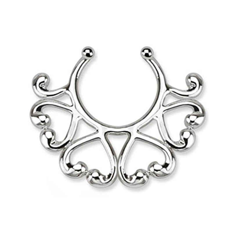 Fake brystpiercing med halv hjertekant