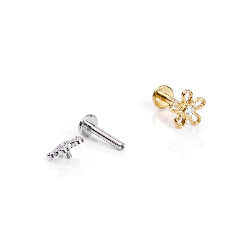 Blomsterlabret af titanium