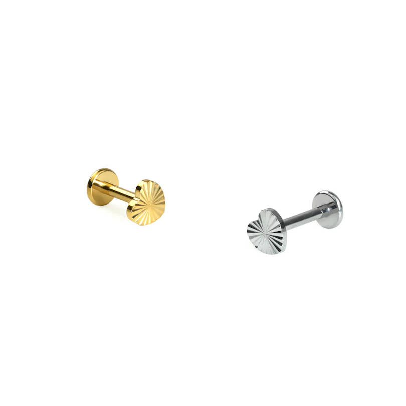 Hjerteformet labret med tekstur