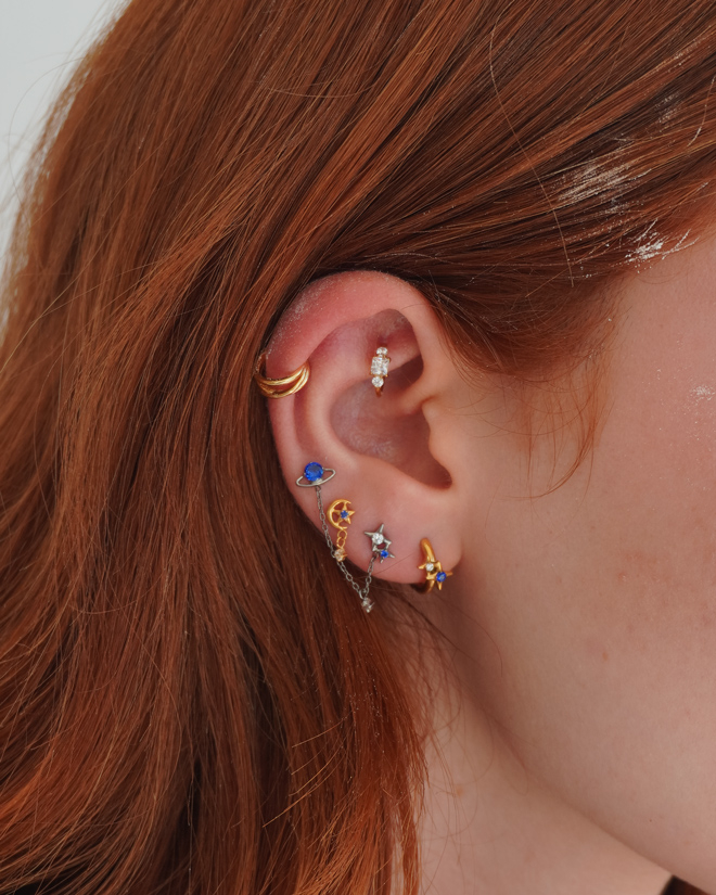 Titaniumlabret med måne, stjerne og vedhæng