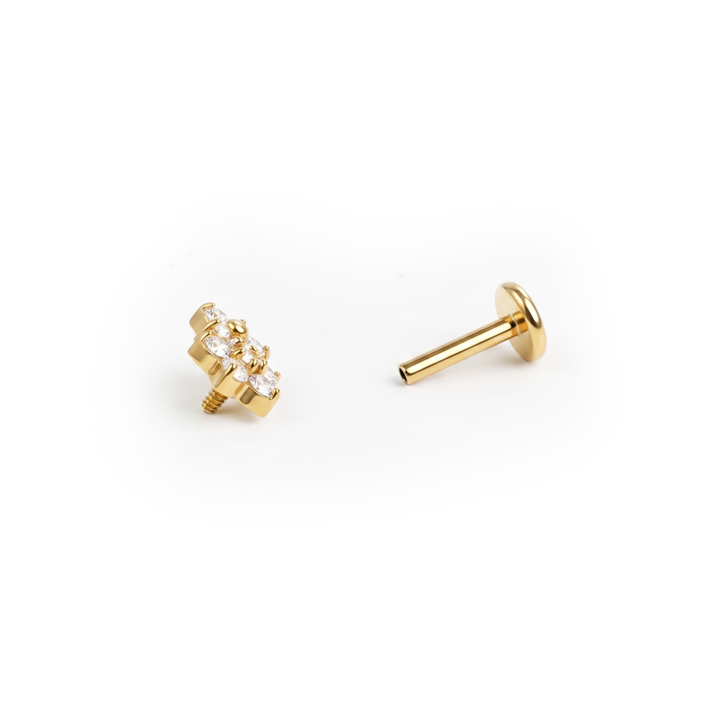 Titaniumlabret med dobbelt blomst og sten