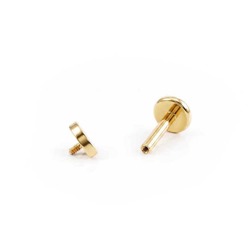 Titaniumlabret med lille hjerte