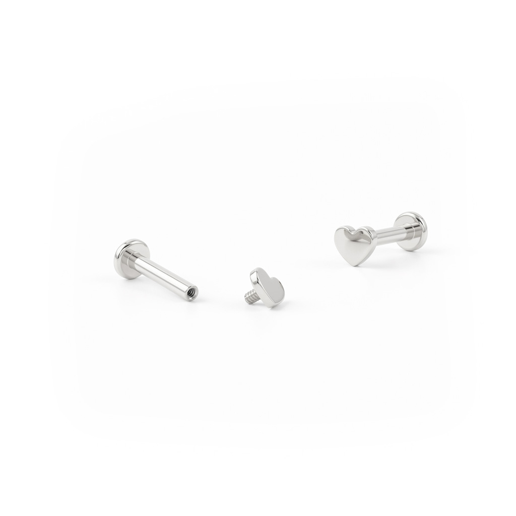 Labret af titanium med indvendigt gevind og forskellige designs