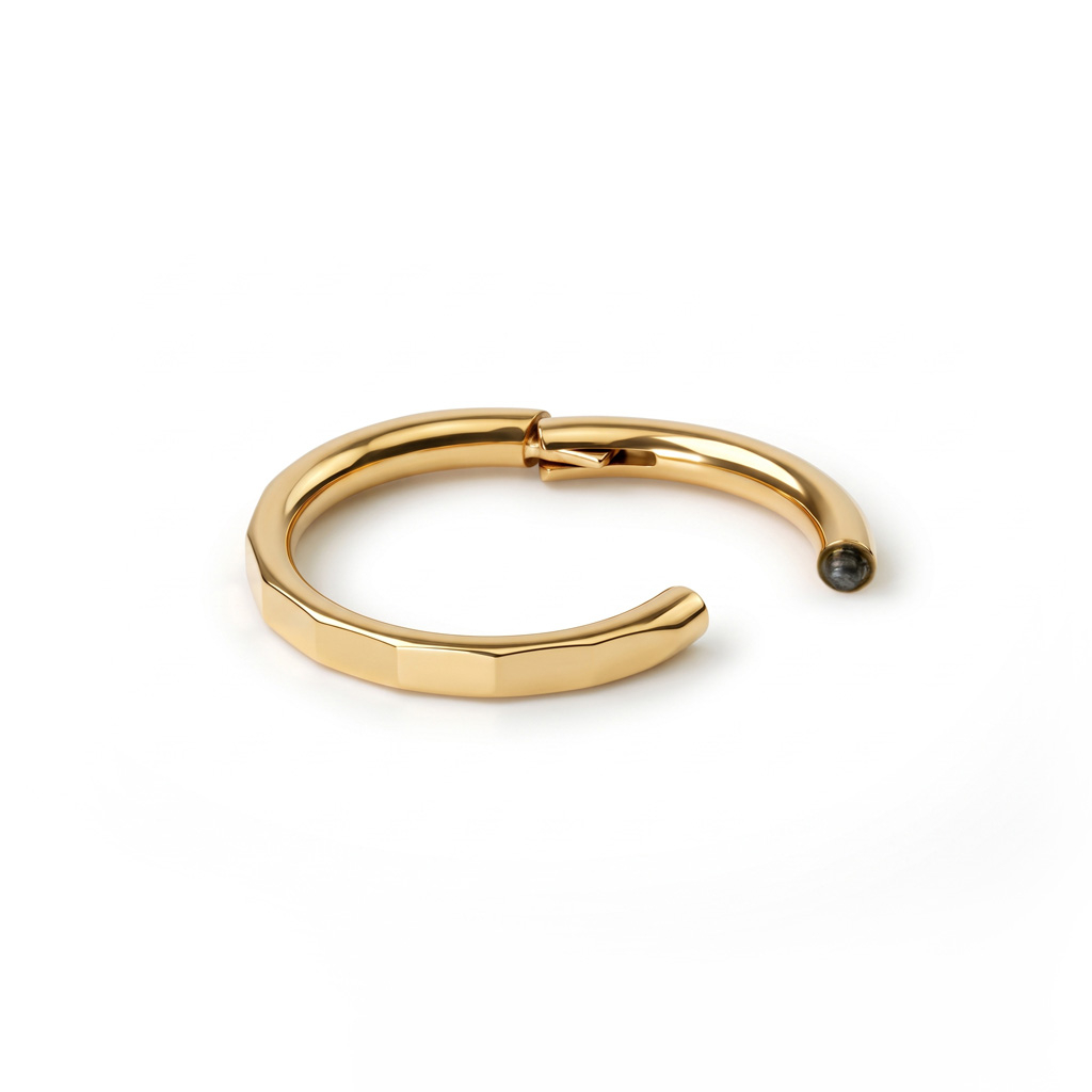 Elegant titaniumring med facetter