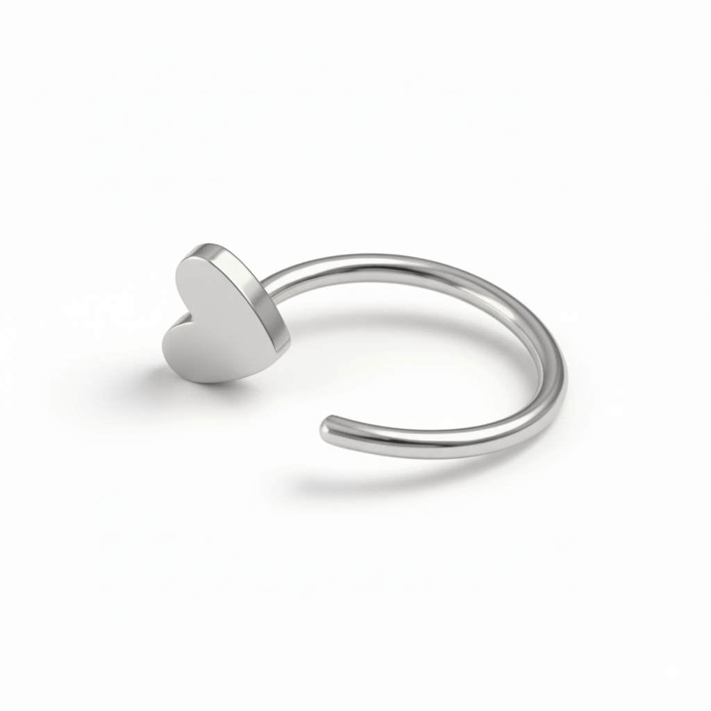 Åben titaniumring med hjerte