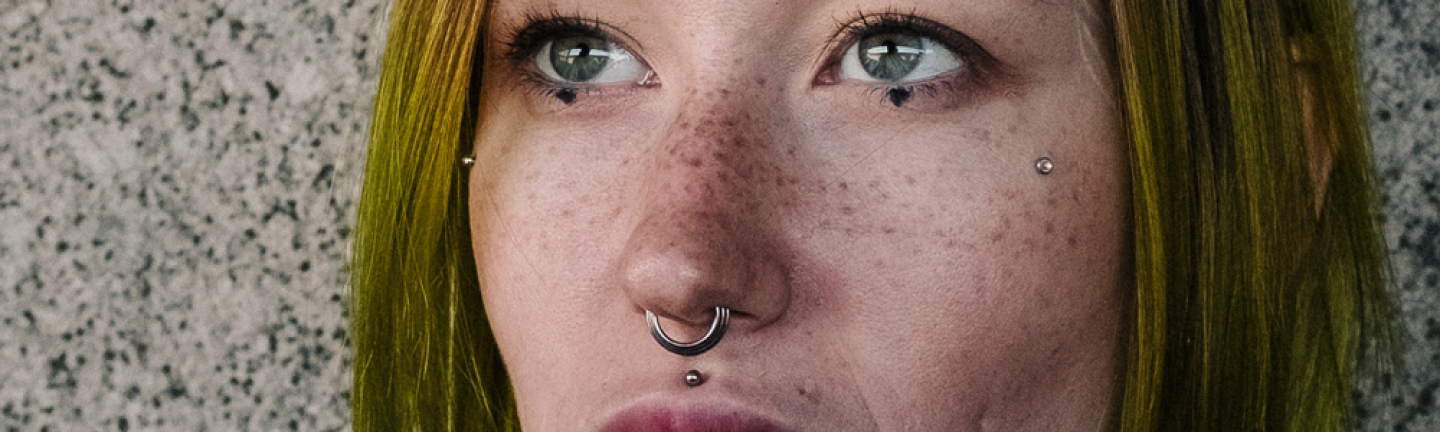 Dermal piercing store pris