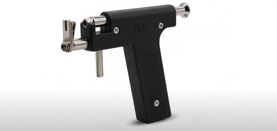 Kropspiercingnål Versus Pistol Kropspiercingnål Versus Pistol