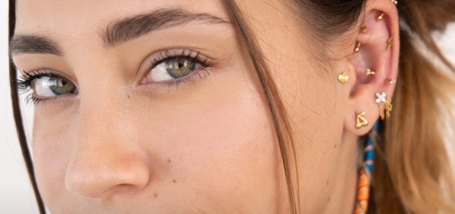 Piercingmetoder Pistol Eller Nål Piercingmetoder Pistol Eller Nål